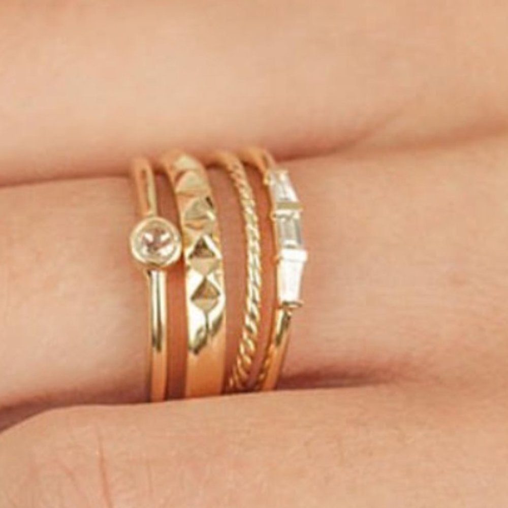 14K Solid Gold Skinny Rope Ring - Picture 7 of 9